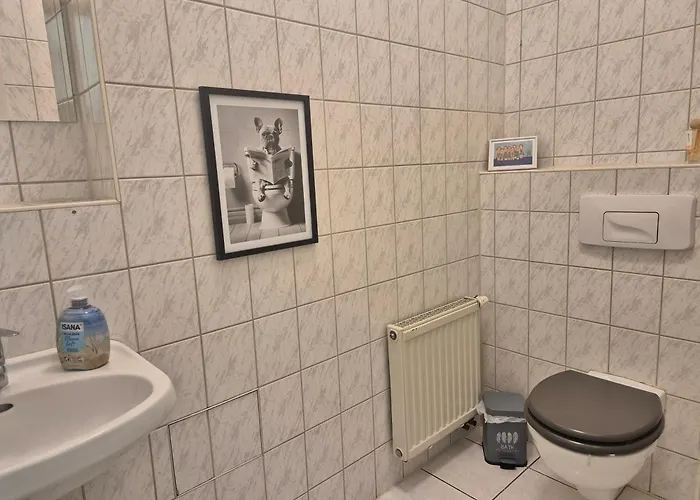 Mit Balkon アパート